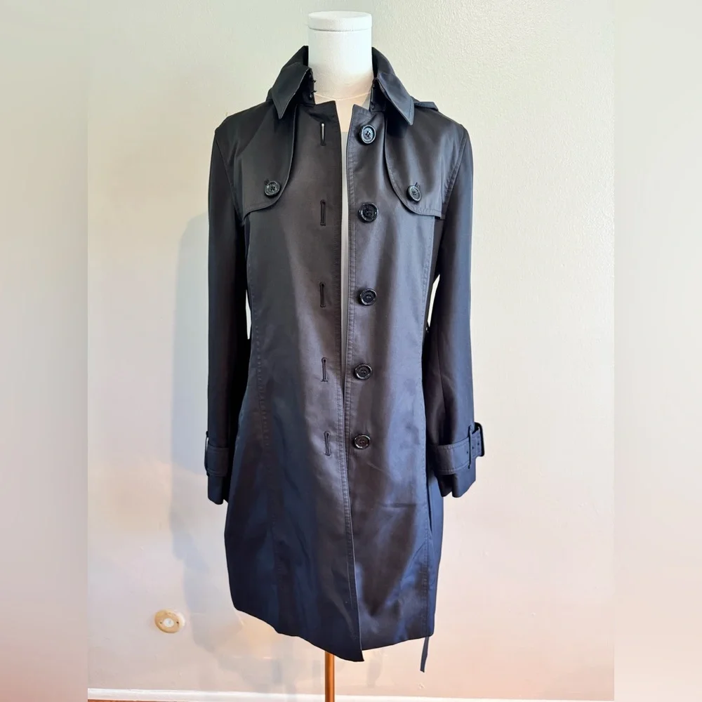 Burberry Black Coat with Detachable Hood and Belt - Picture 1 of 17